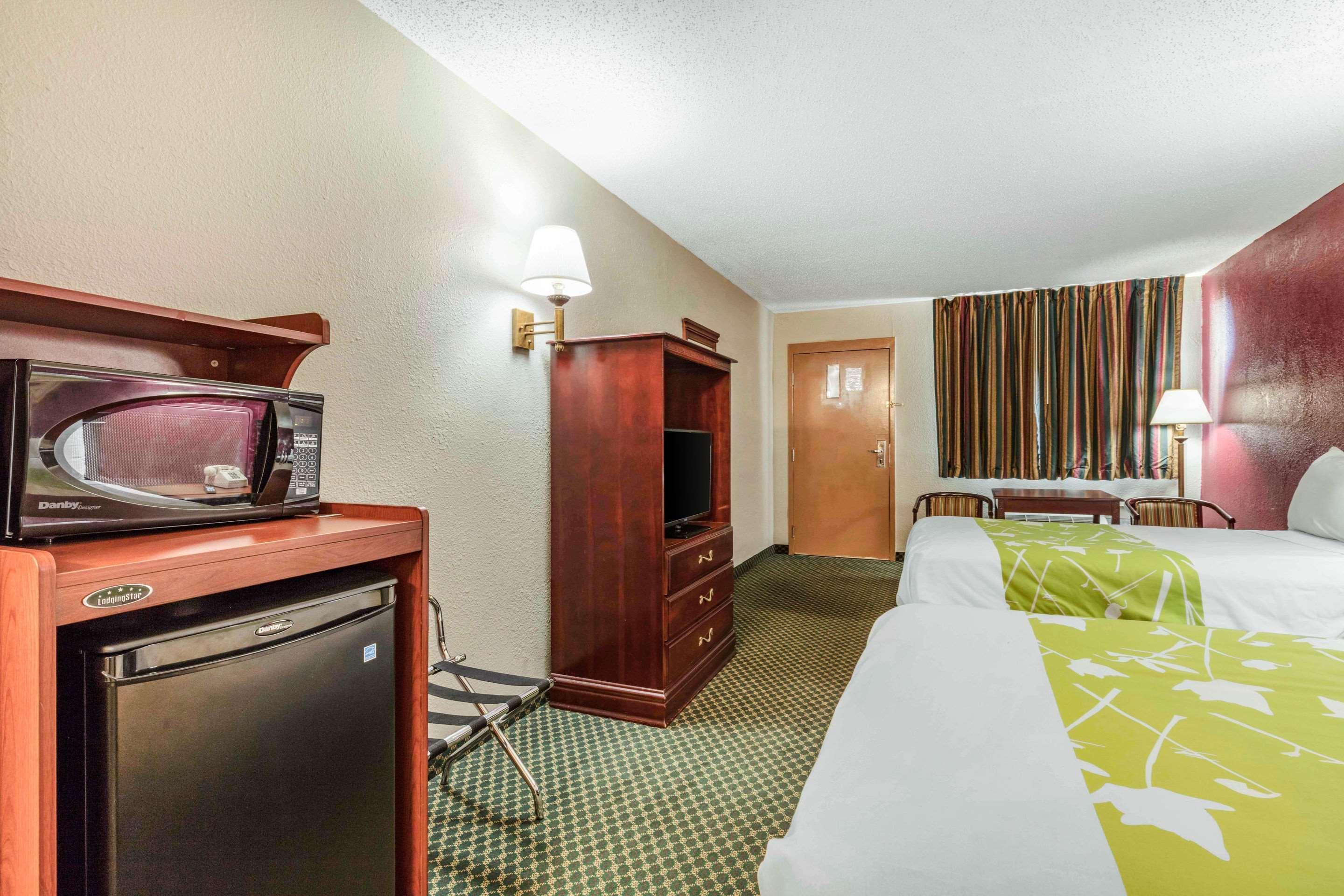 Rodeway Inn Prattville I-65 Buitenkant foto
