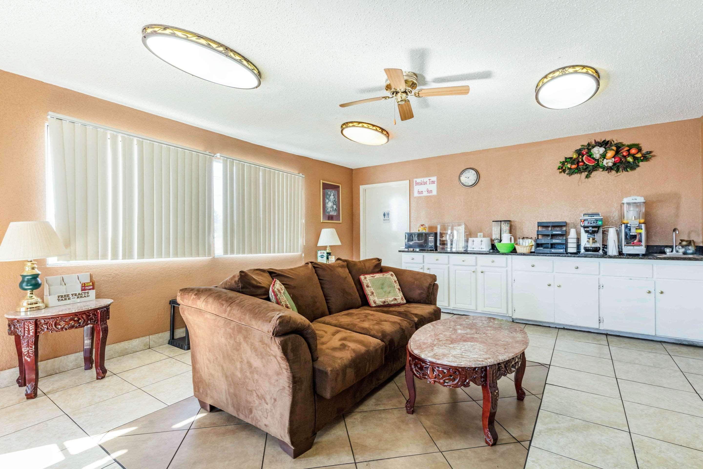 Rodeway Inn Prattville I-65 Buitenkant foto