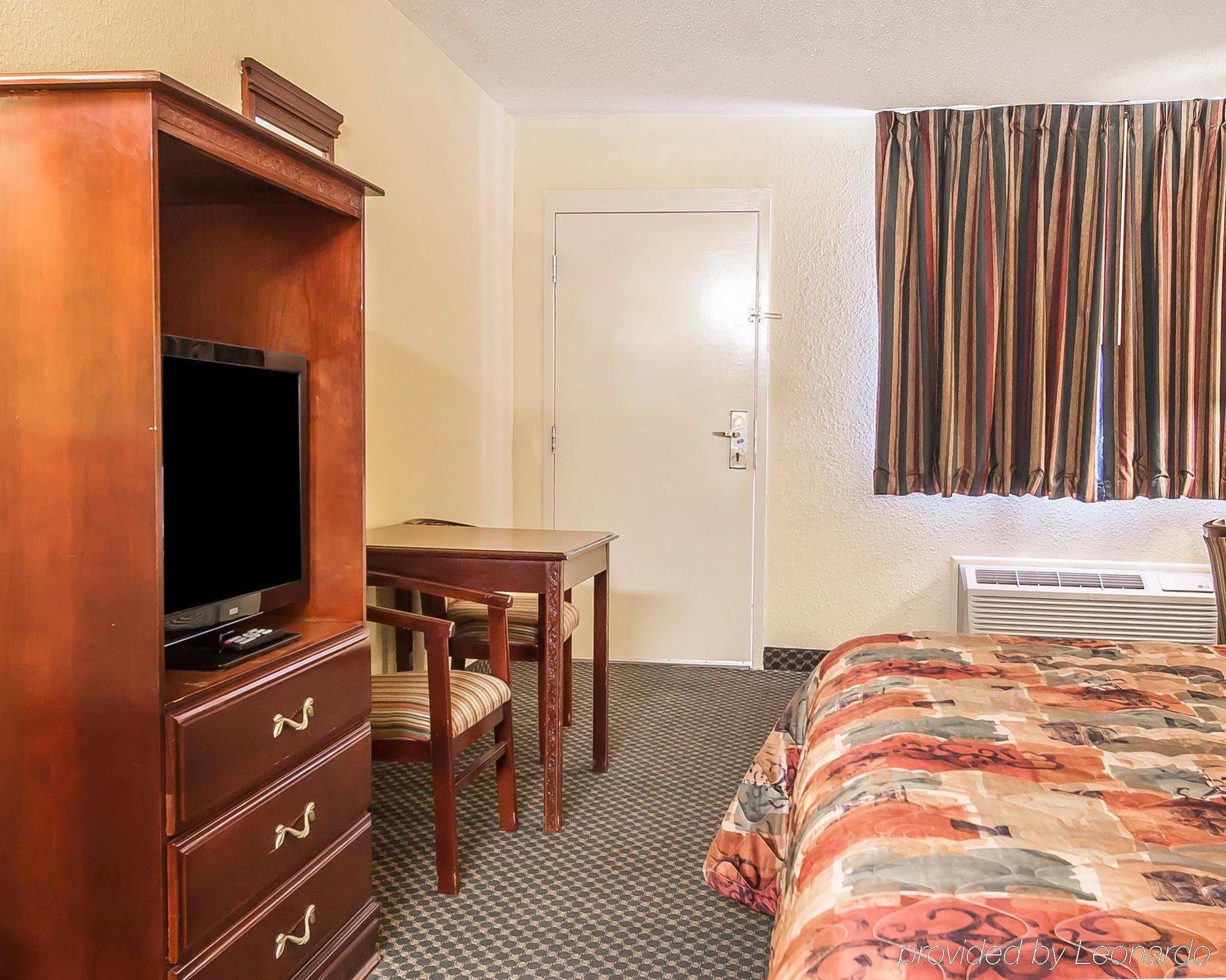 Rodeway Inn Prattville I-65 Buitenkant foto